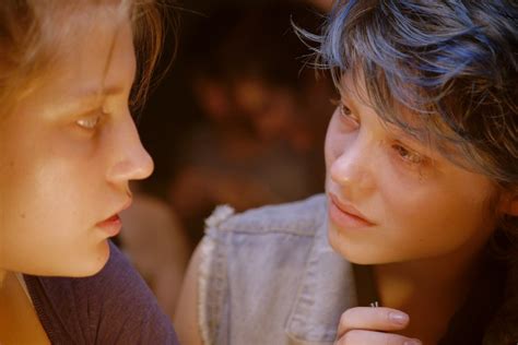 Blue Is the Warmest Color review: Explicit sex。